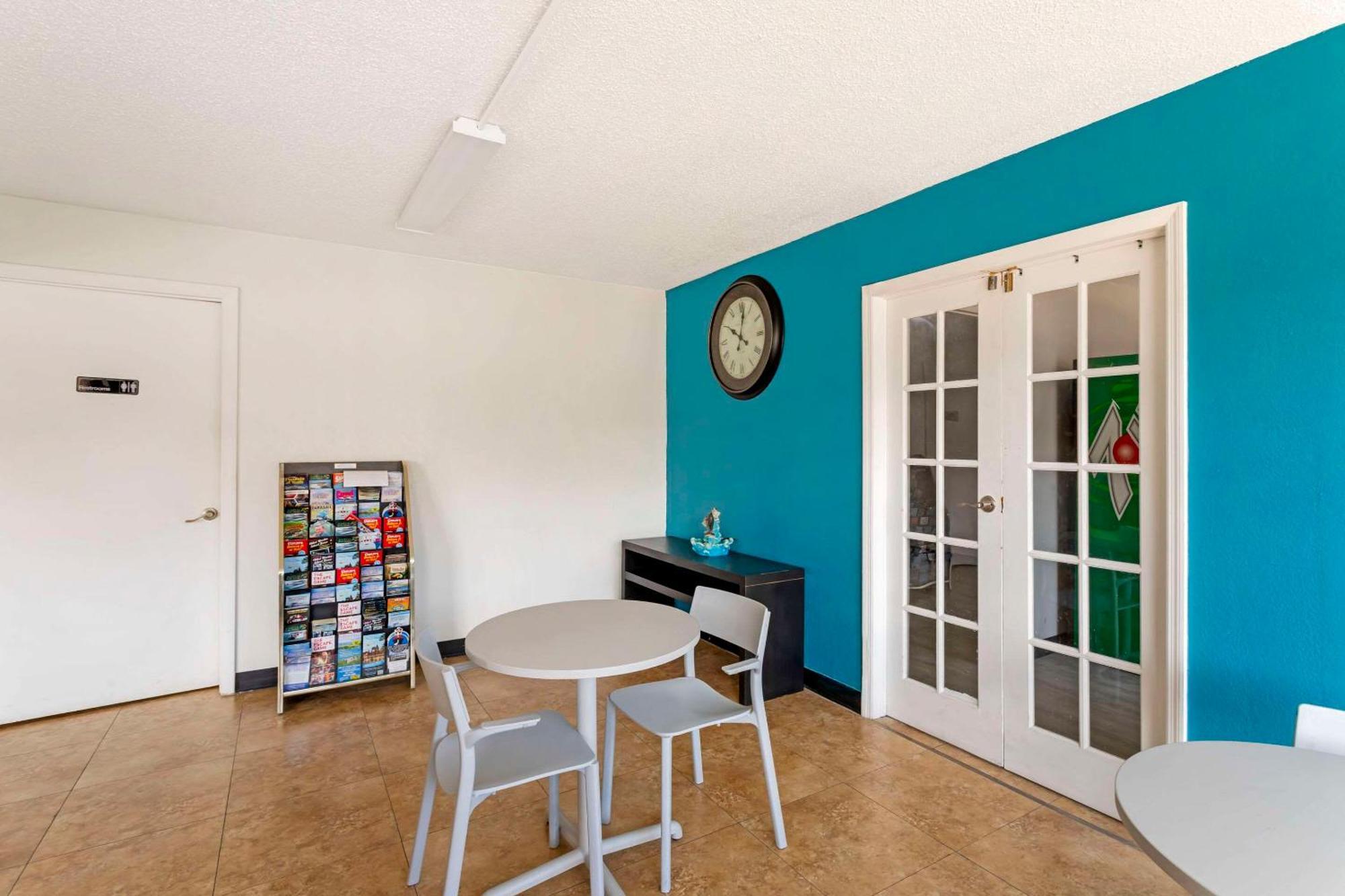 Rodeway Inn Orange Park Zewnętrze zdjęcie